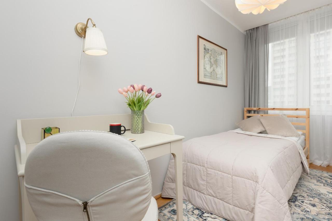 Cozy Two-bedroom Mokotow By Renters Căn hộ *
