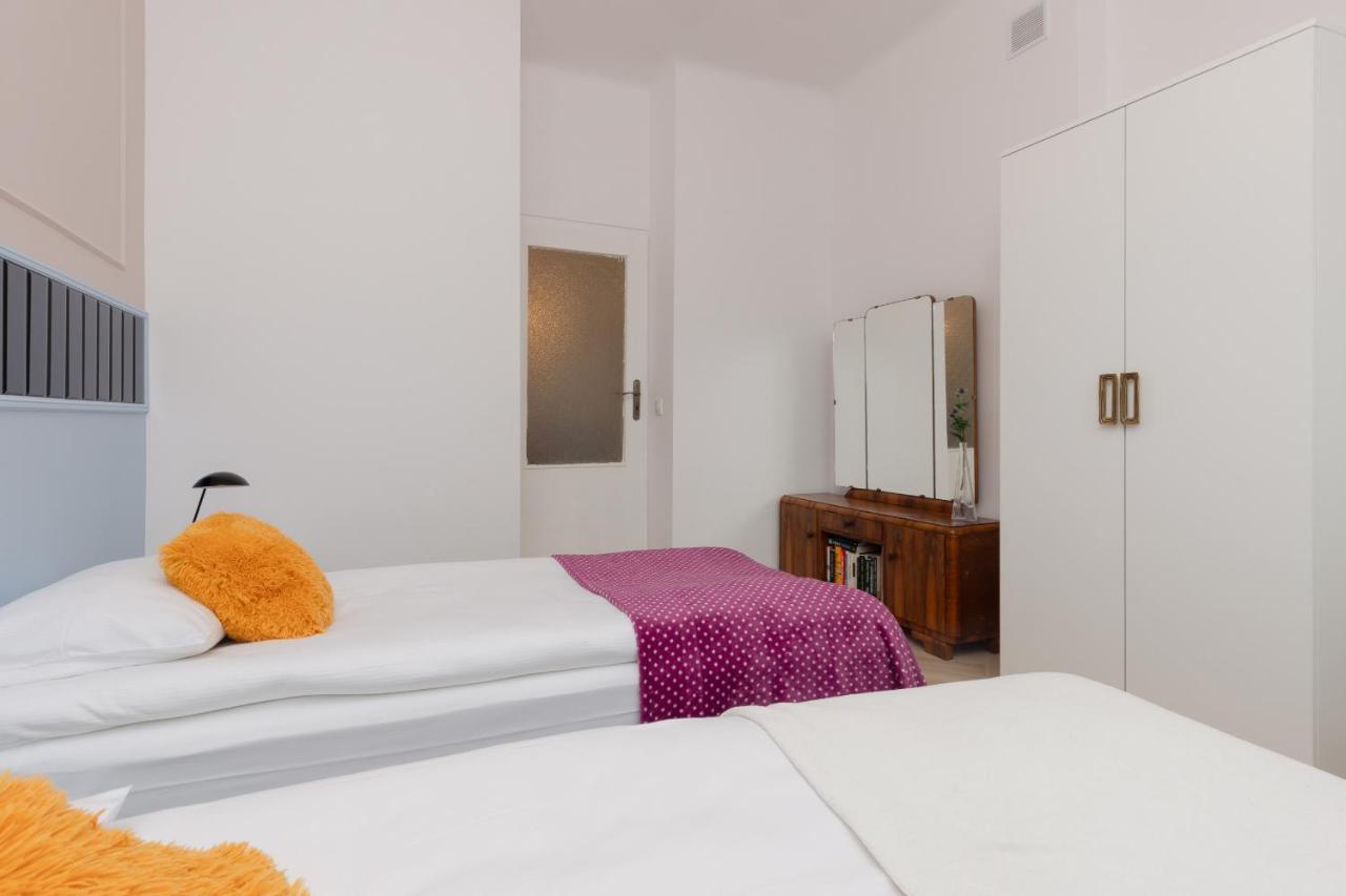 Apartment Art Deco Old Town By Renters *