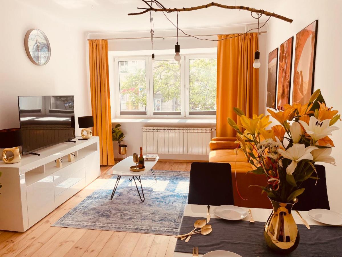 Luxury 4-bedroom In Centre - Self-check In & Fast Wifi * Warsaw