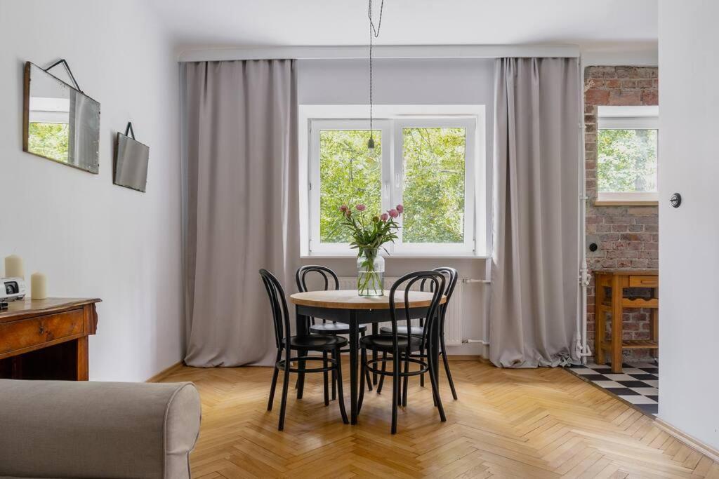 Consierge Old Zoliborz Apartment Warsaw