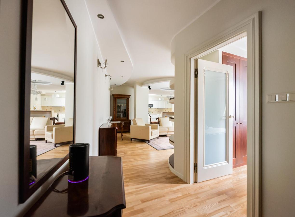 Apartment Nowy Swiat 60 Luxury Warsaw