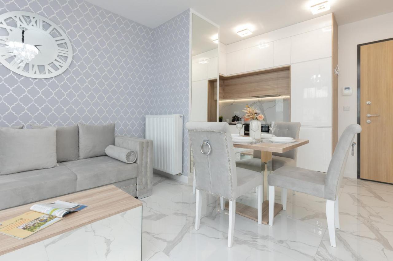 Cosy On Wola Goleszowska By Renters Apartment