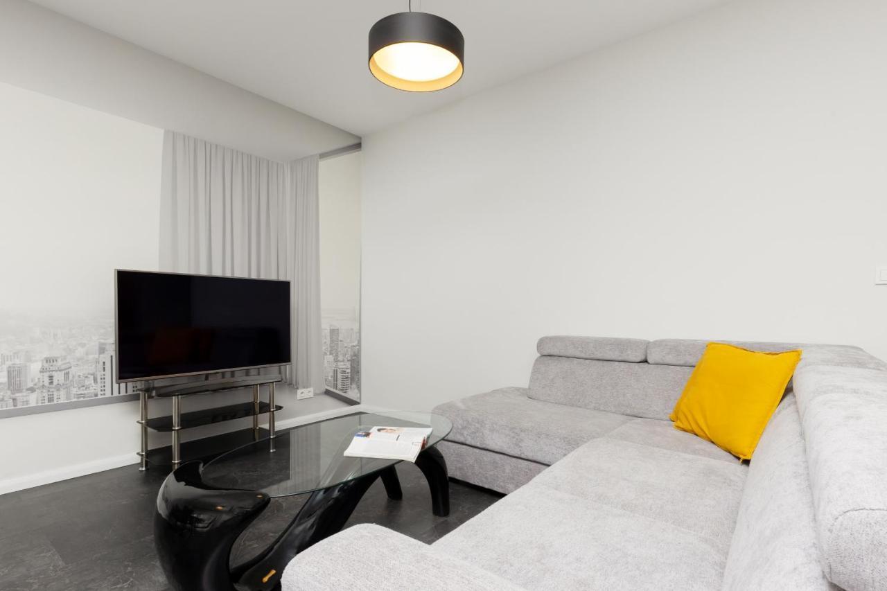 Center Grzybowska 85 With Parking By Renters Apartment *