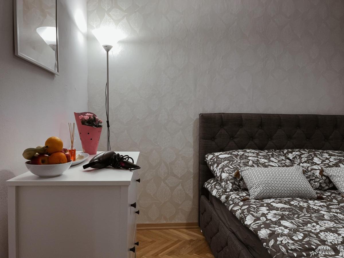 Birch Apartment, Railway Station
