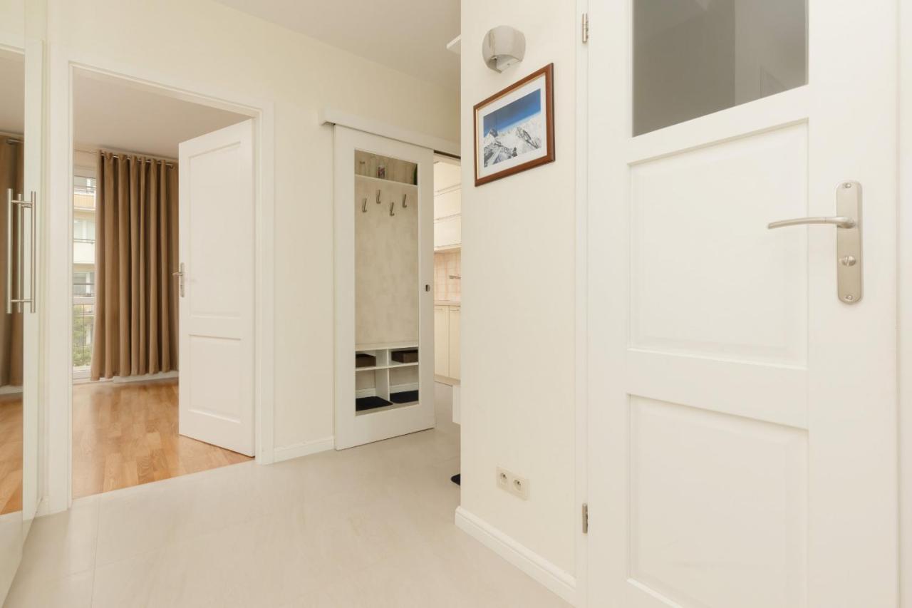 Center Zurawia By Renters Apartment Warsaw