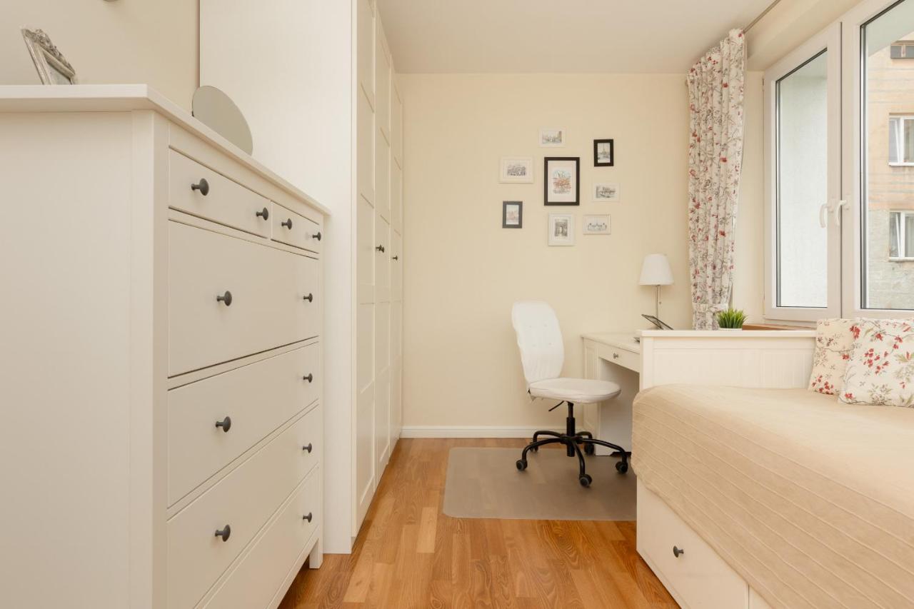 Apartment Center Zurawia By Renters *