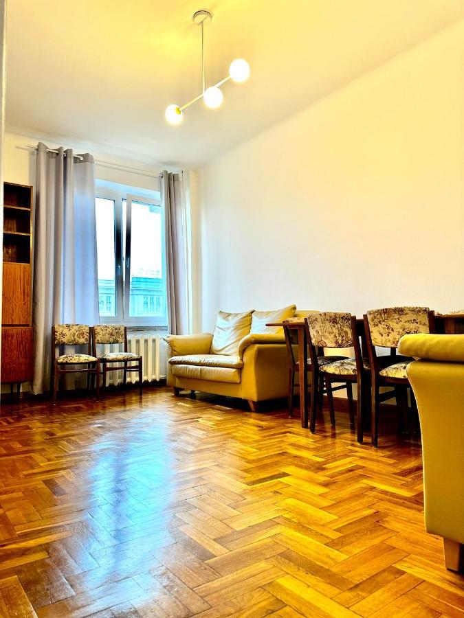 Pokoje Obok Plac Konstytucji Nf Guest house *