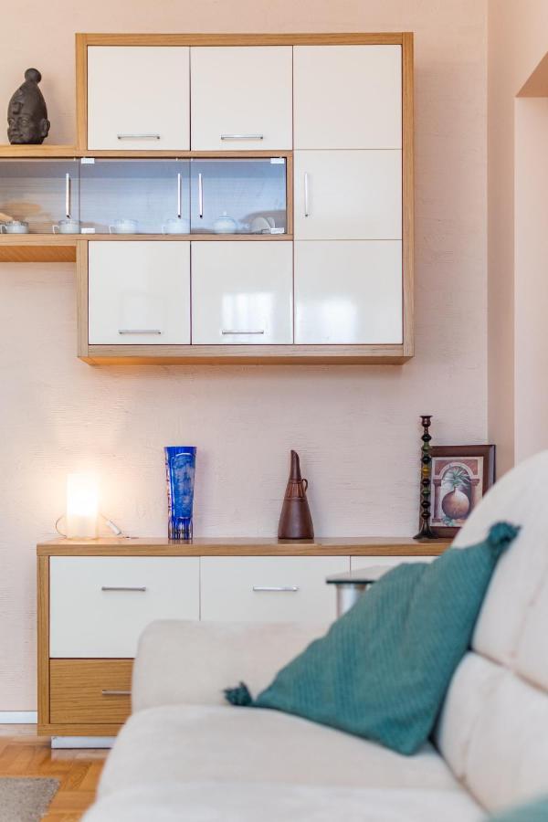 Bluszczanska 76 By Homeprime Apartment Warsaw