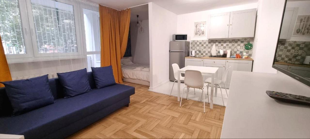 Cozy And Quiet In Apartament Warszawa
