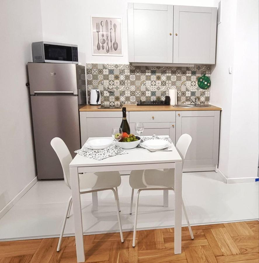 Apartament Cozy And Quiet In *