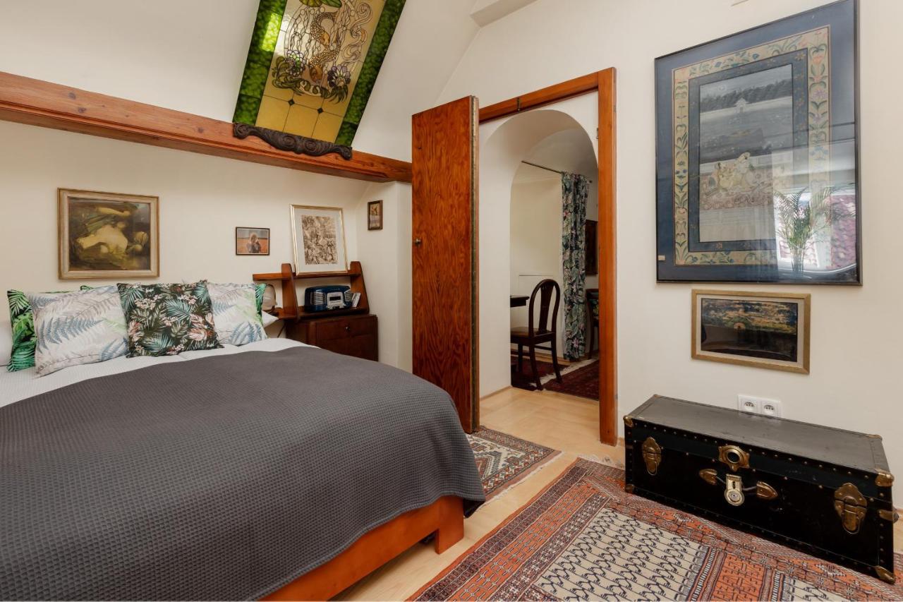 Atmospheric Next To Old Town Square By Renters * Warsaw