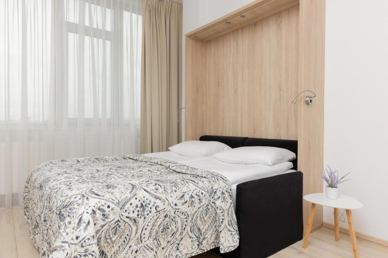 Jerozolimskie 216 With Parking By Renters * Warsaw