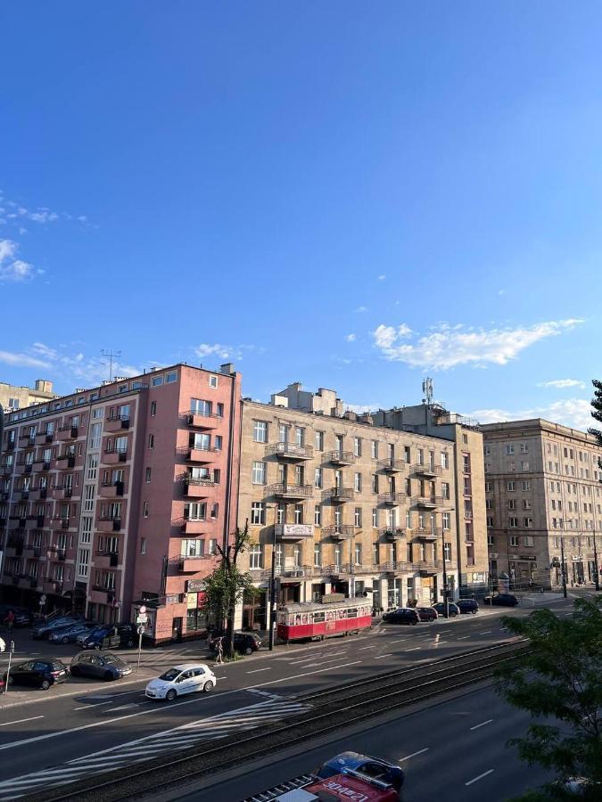 Apartment Solidarnosci, Metro, Wi-fi, Tv, Youtube - By Hik Warschau