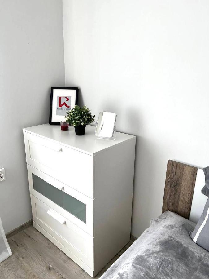 Apartment Solidarnosci, Metro, Wi-fi, Tv, Youtube - By Hik