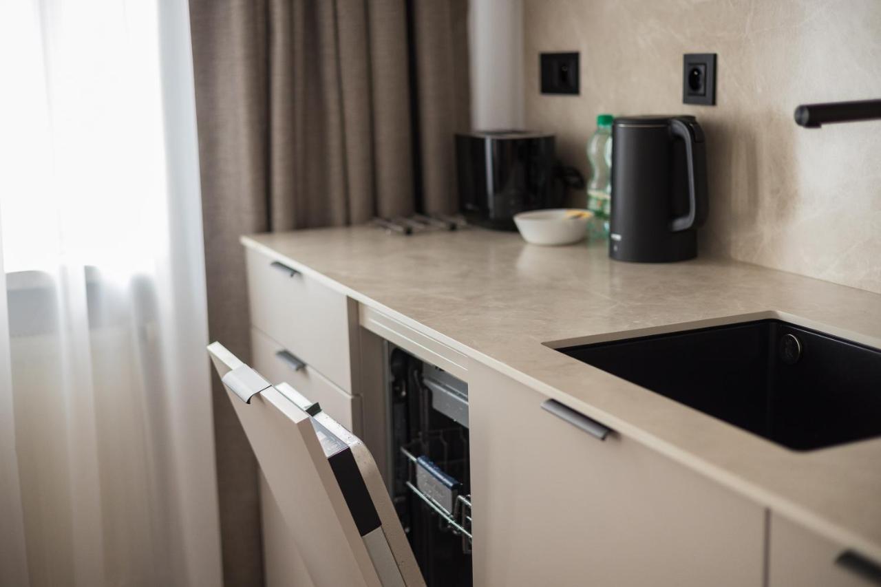 Metro Kabaty Elegant Apartment *