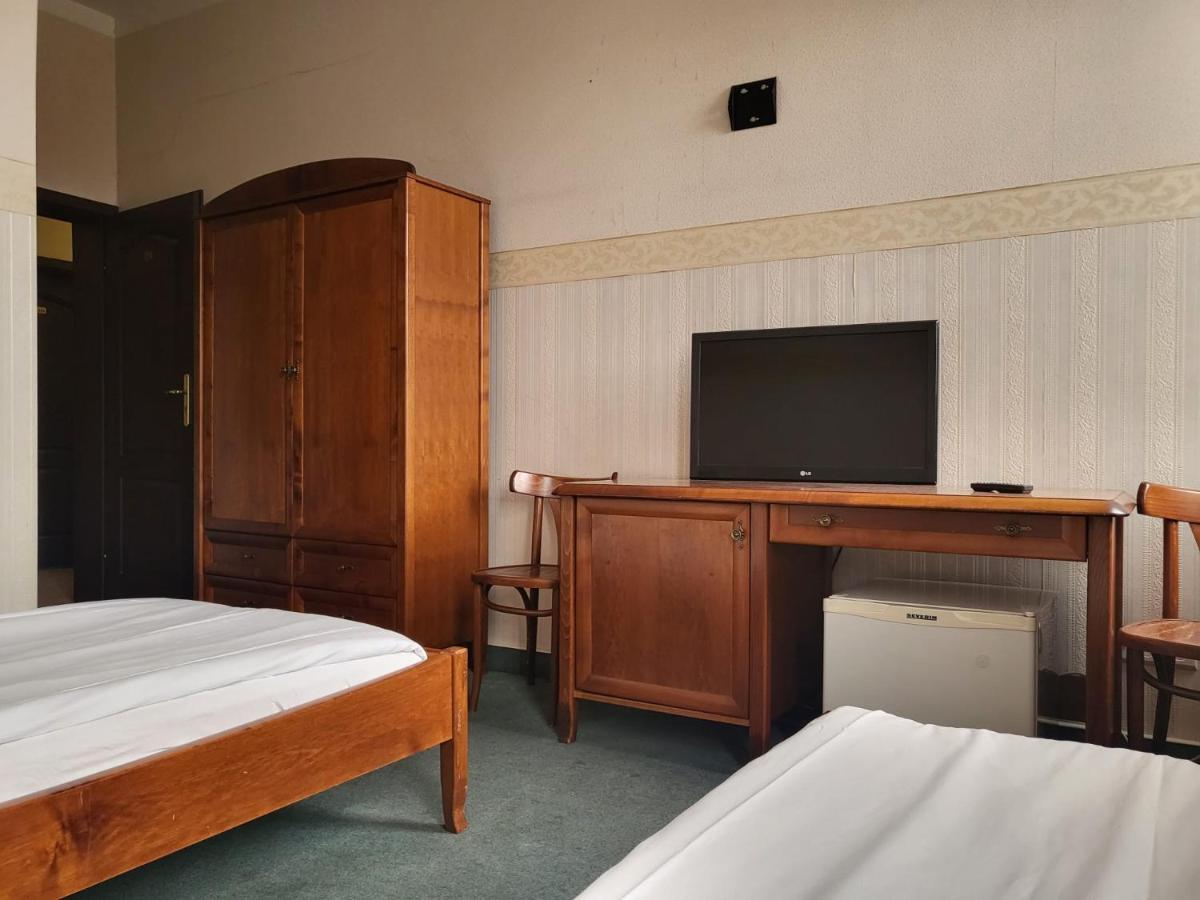 Bialoleka - Darmowy Parking, Szybkie Wifi! Hostel Warszawa