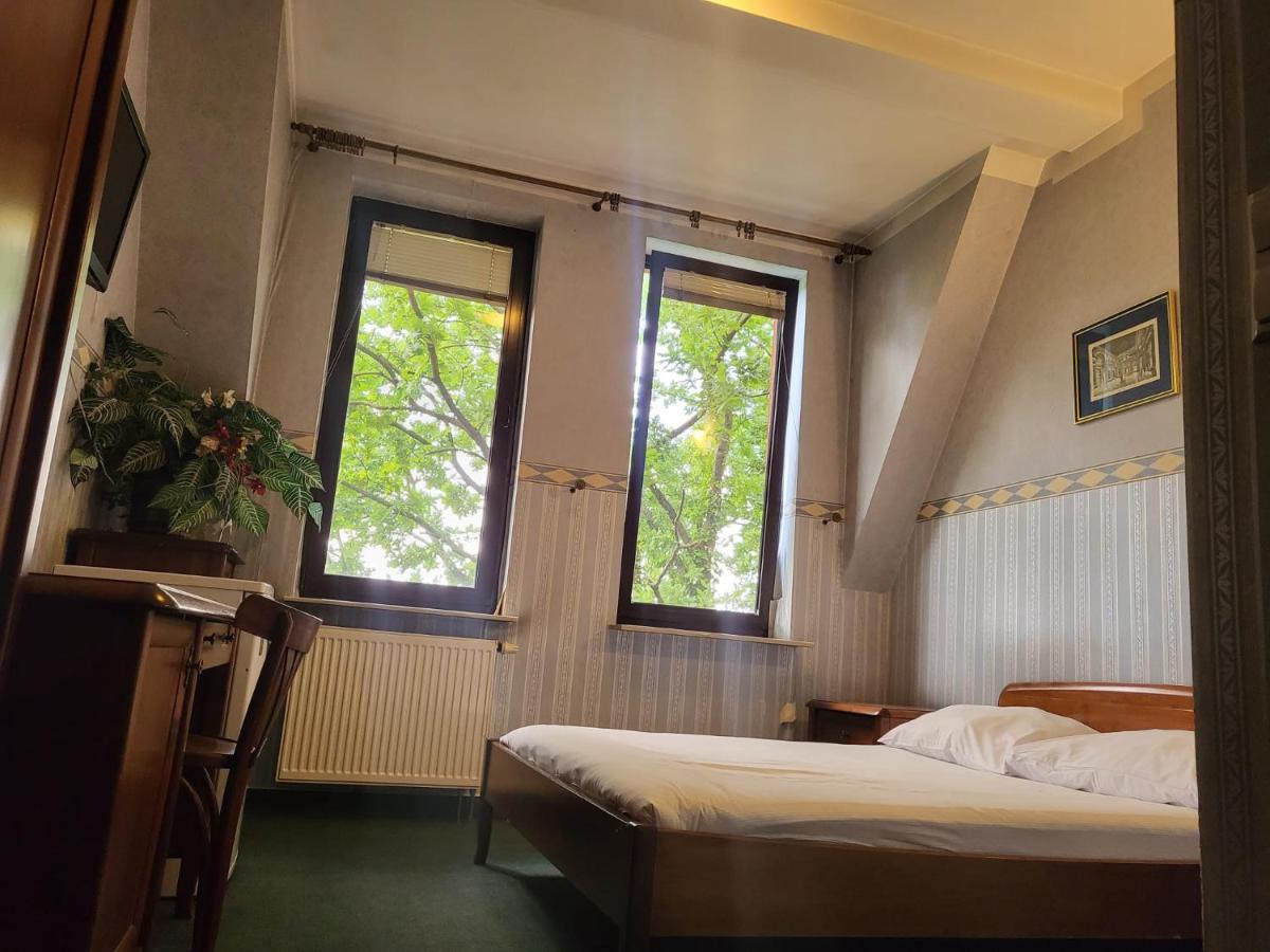 Hostel Bialoleka - Darmowy Parking, Szybkie Wifi! *