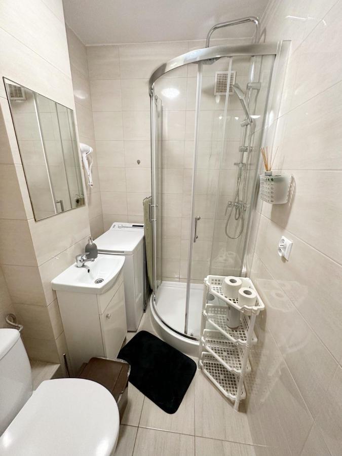 Anielewicza 26 Hotel *