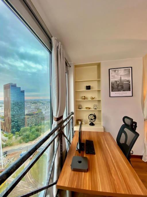 Skyline View, Loft With Parking Space