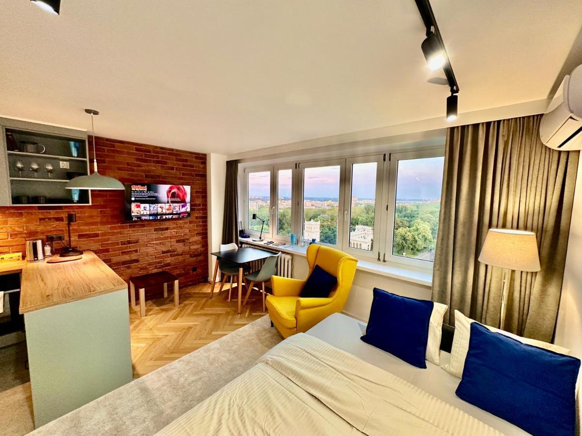 View 2 Fast Wifi Tv'55 Netflix Hbo Applettv Warsaw