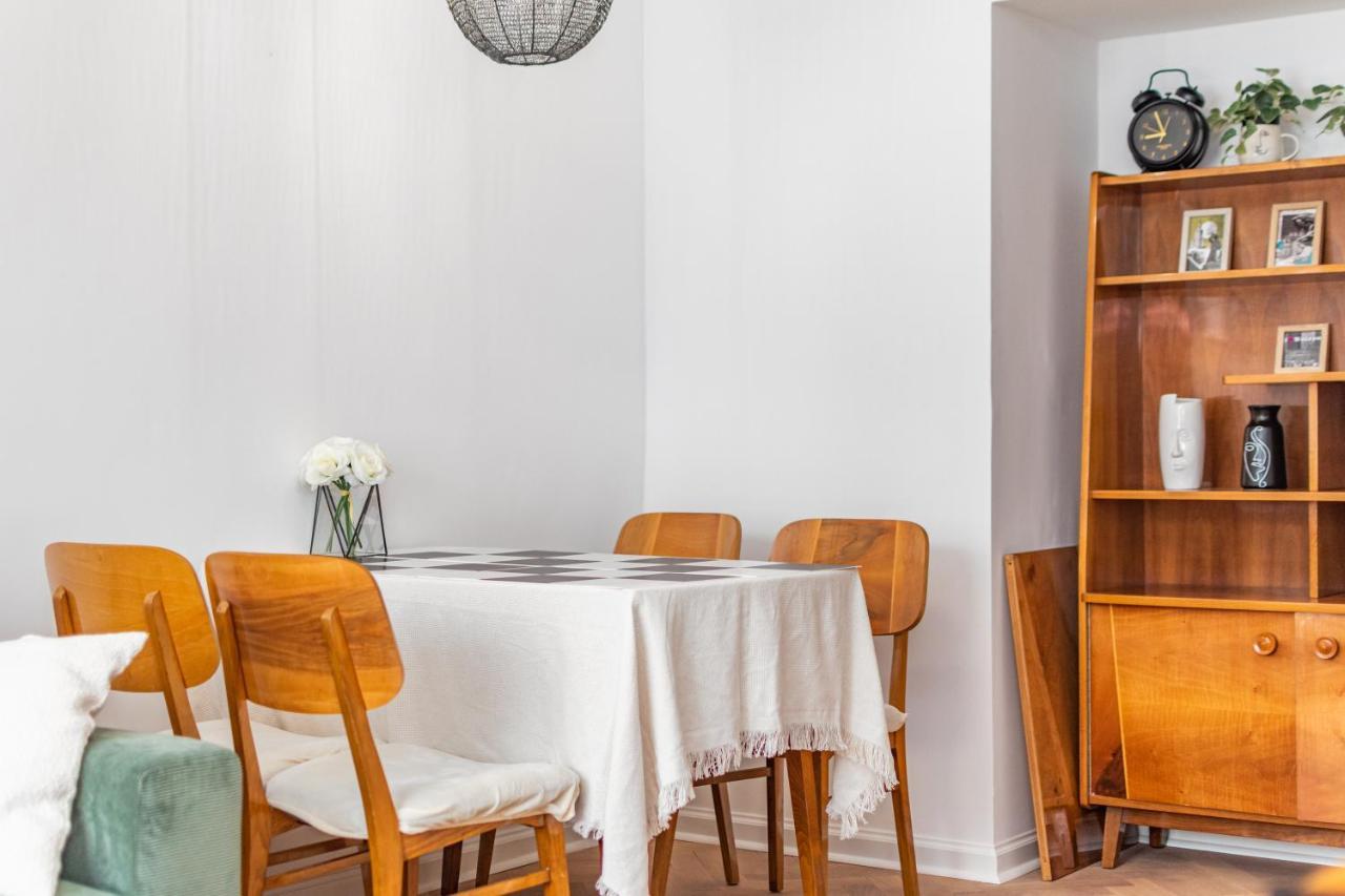 Dobiszewskiego 2 By Homeprime Apartament Warszawa