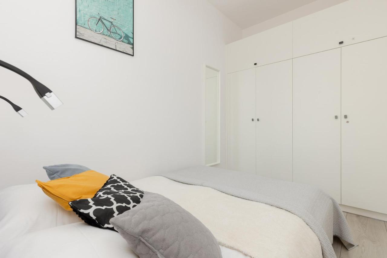 Pet-friendly Prymasa Tysiaclecia By Renters Apartment