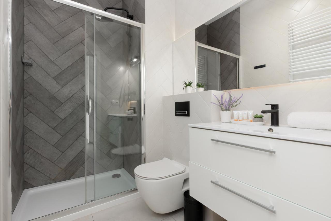 Apartment Pet-friendly Prymasa Tysiaclecia By Renters Warsaw