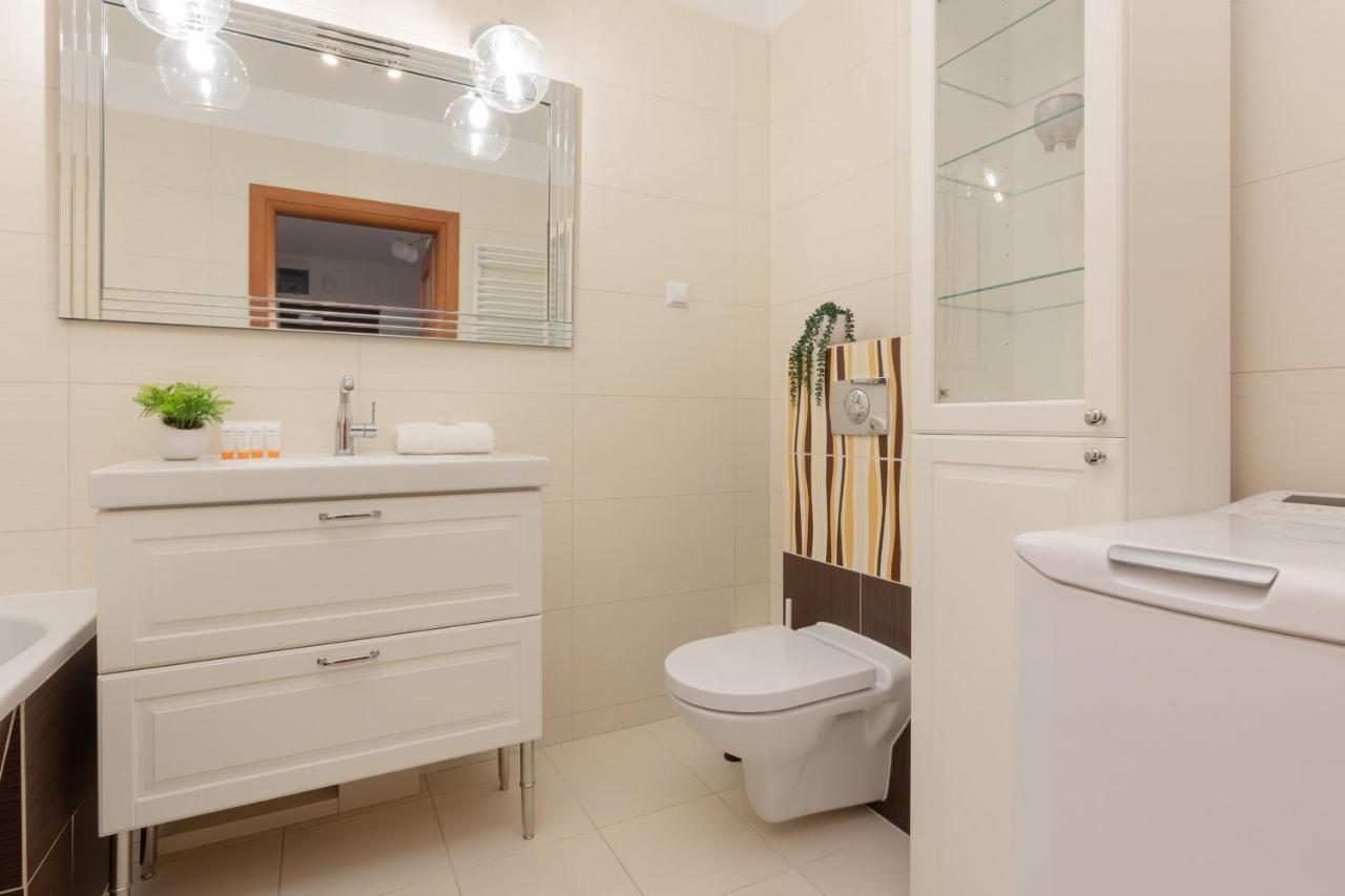 Fort Bema With Parking By Renters Apartment *