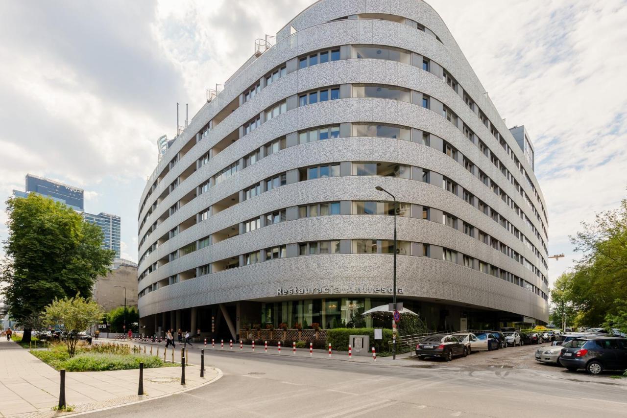 Apartment Deluxe Wronia 45 With Ac, Parking & Balcony By Renters Prestige
