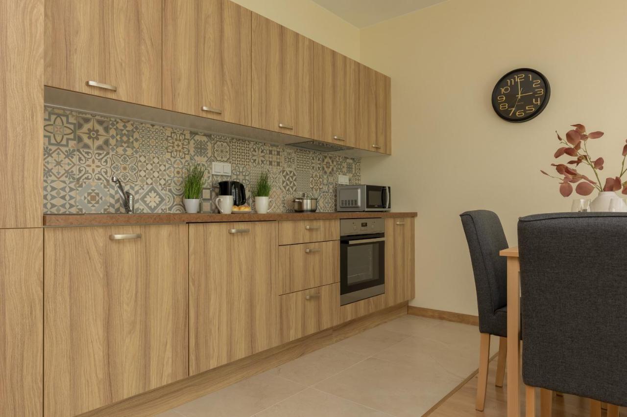 Apartament Cosy Bialej Floty With Parking By Renters Warszawa