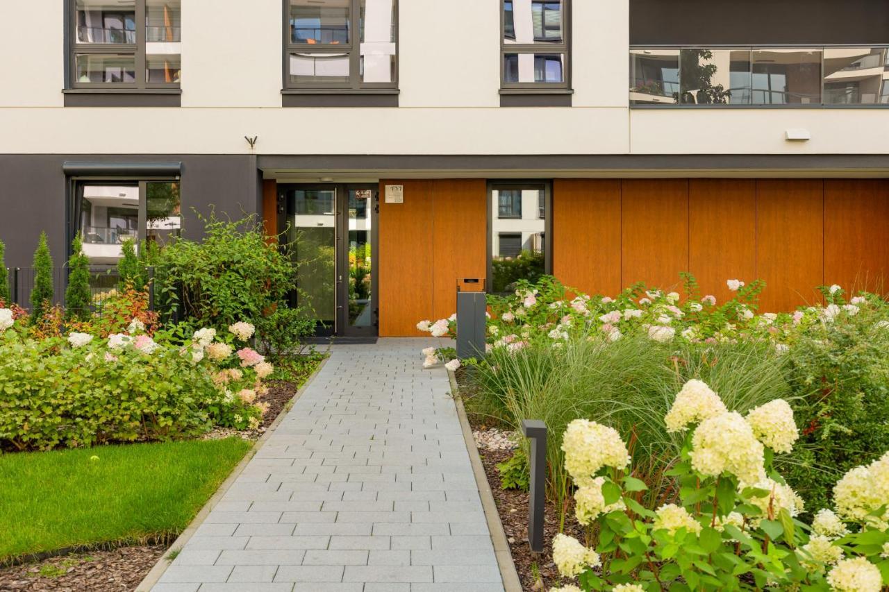 Cosy Bialej Floty With Parking By Renters