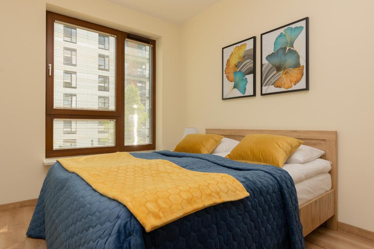 Cosy Bialej Floty With Parking By Renters Warszawa