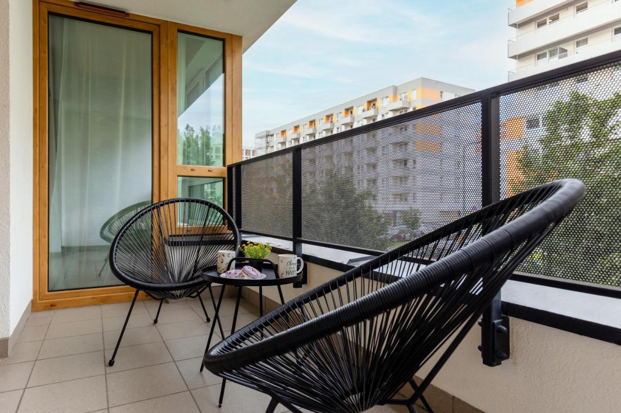 Modern With Balcony Mokotow Business Centre By Renters Apartament