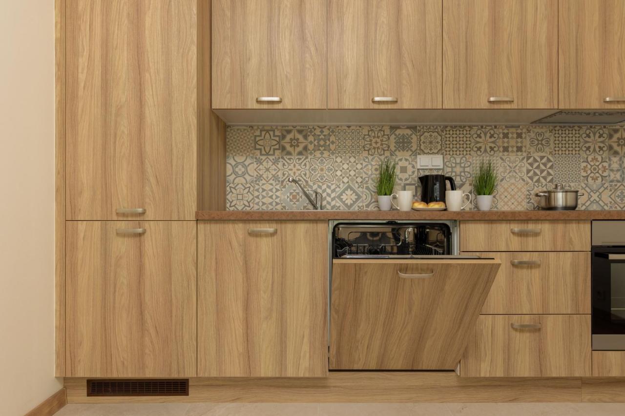 Cosy Bialej Floty With Parking By Renters Apartment