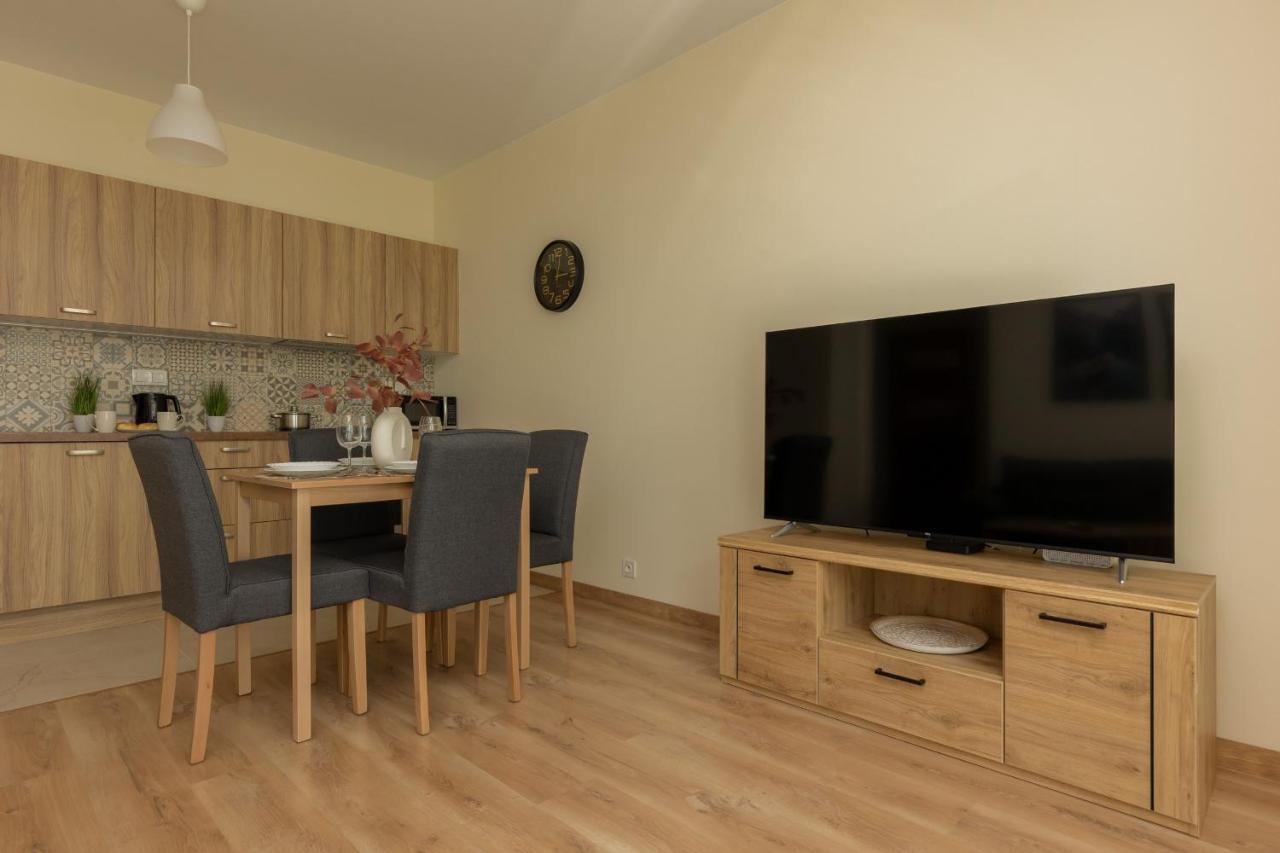 Apartament Cosy Bialej Floty With Parking By Renters *