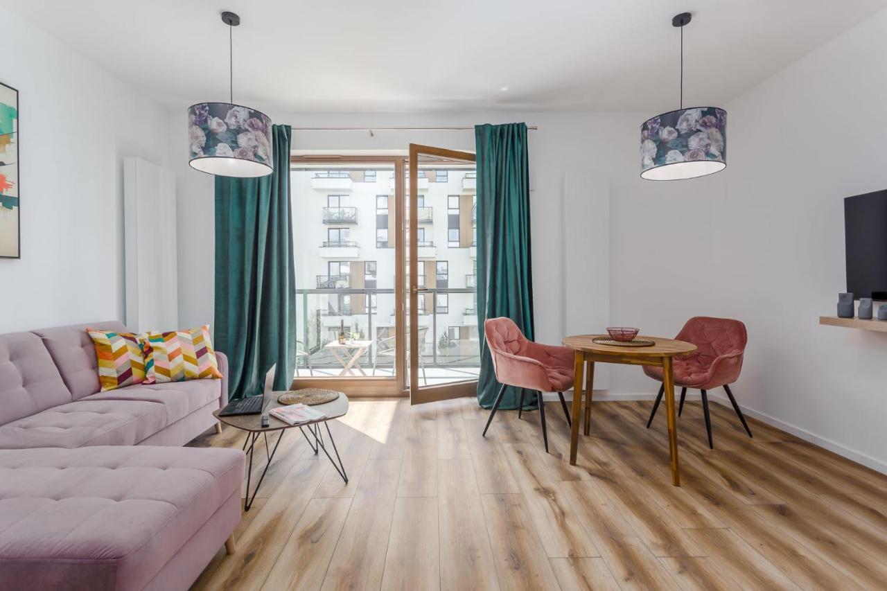 Enjoy! Mokotow Konstruktorska Apartment *