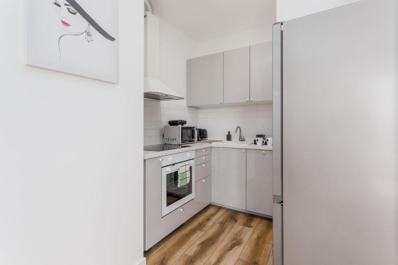 Enjoy! Mokotow Konstruktorska Apartment