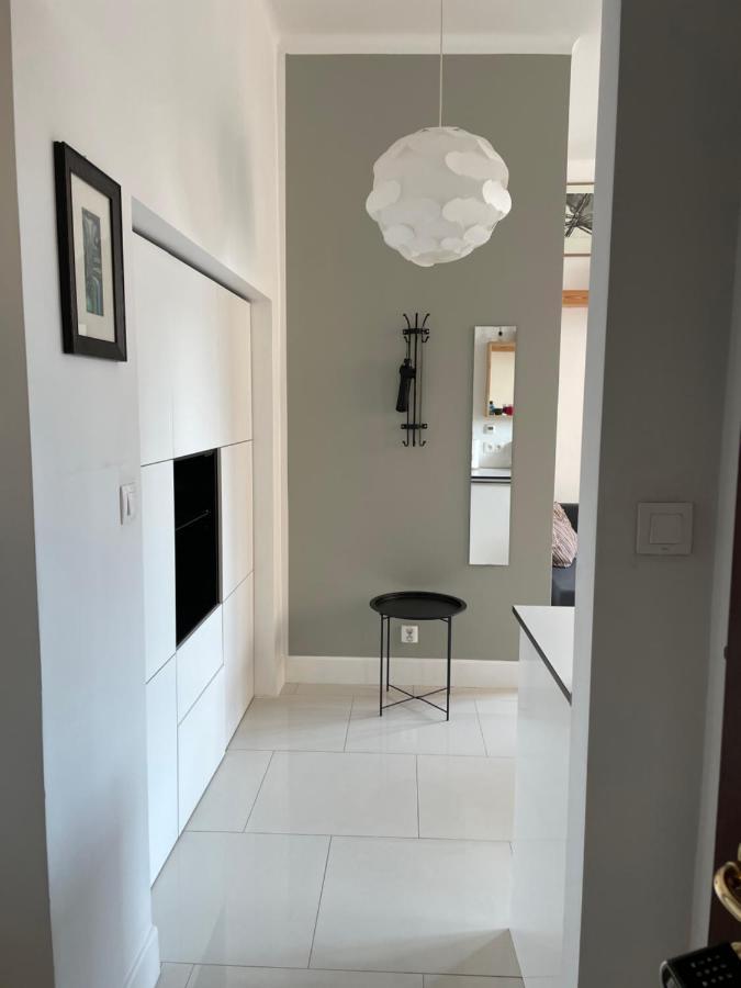 Apartment Kredytowa Warschau