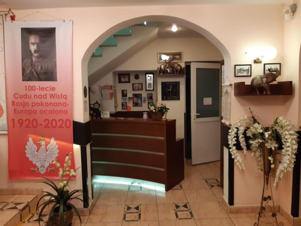 Turystyczne Uslugi Hotelarskie Hotel