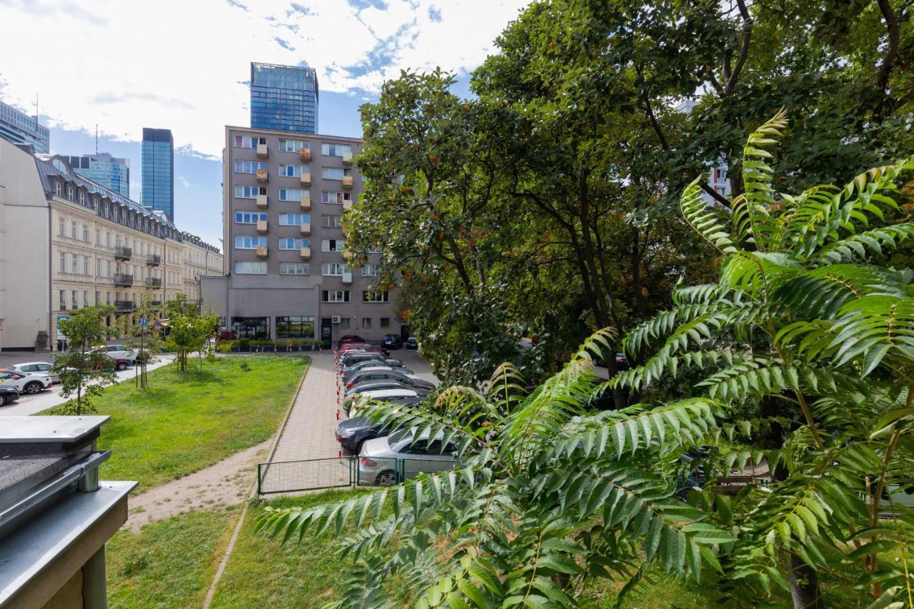 Heart Of Zielna By Renters Apartment Warsaw
