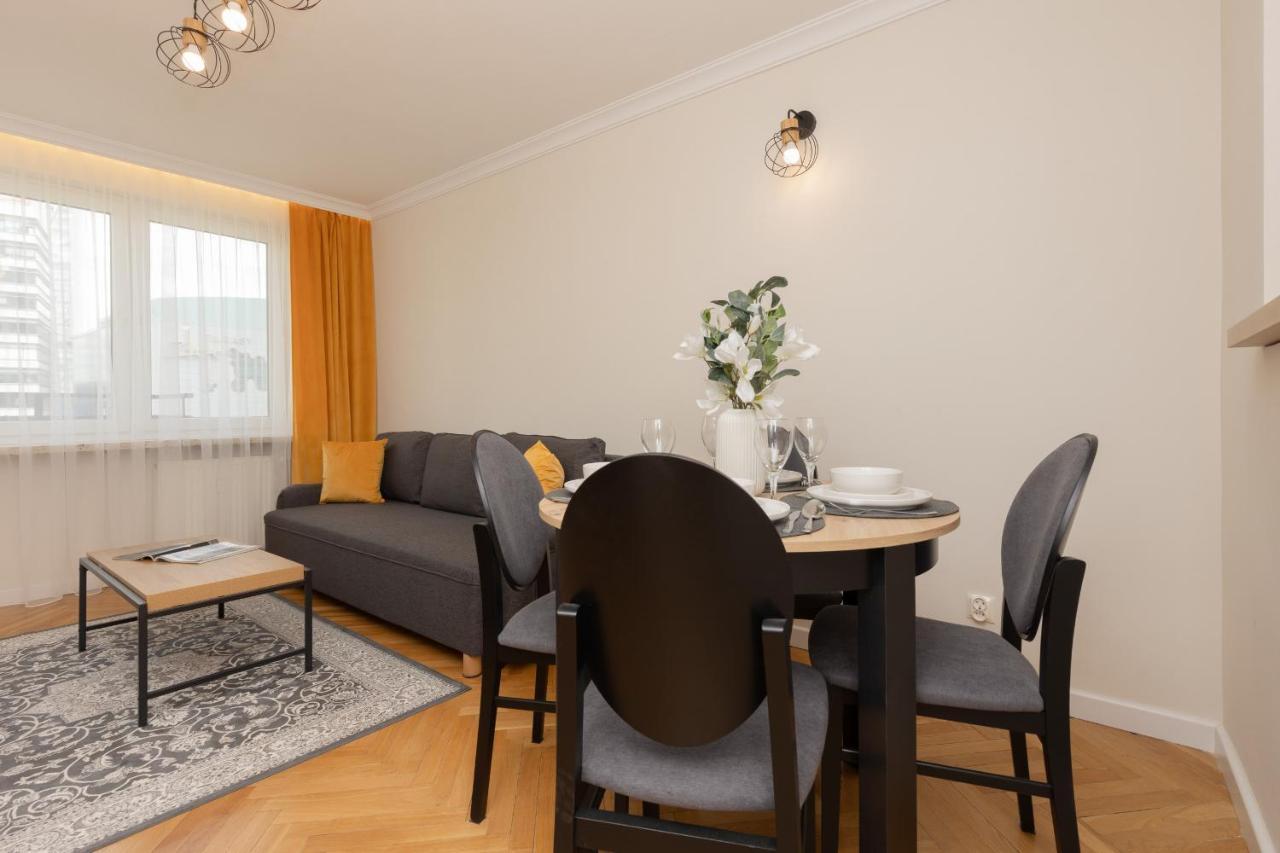 With View Of The Centre Zlota By Renters *