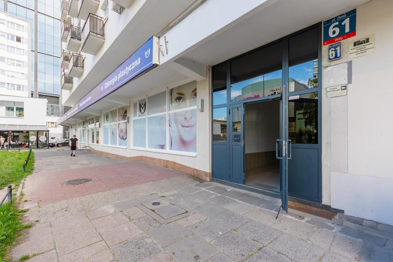 With View Of The Centre Zlota By Renters