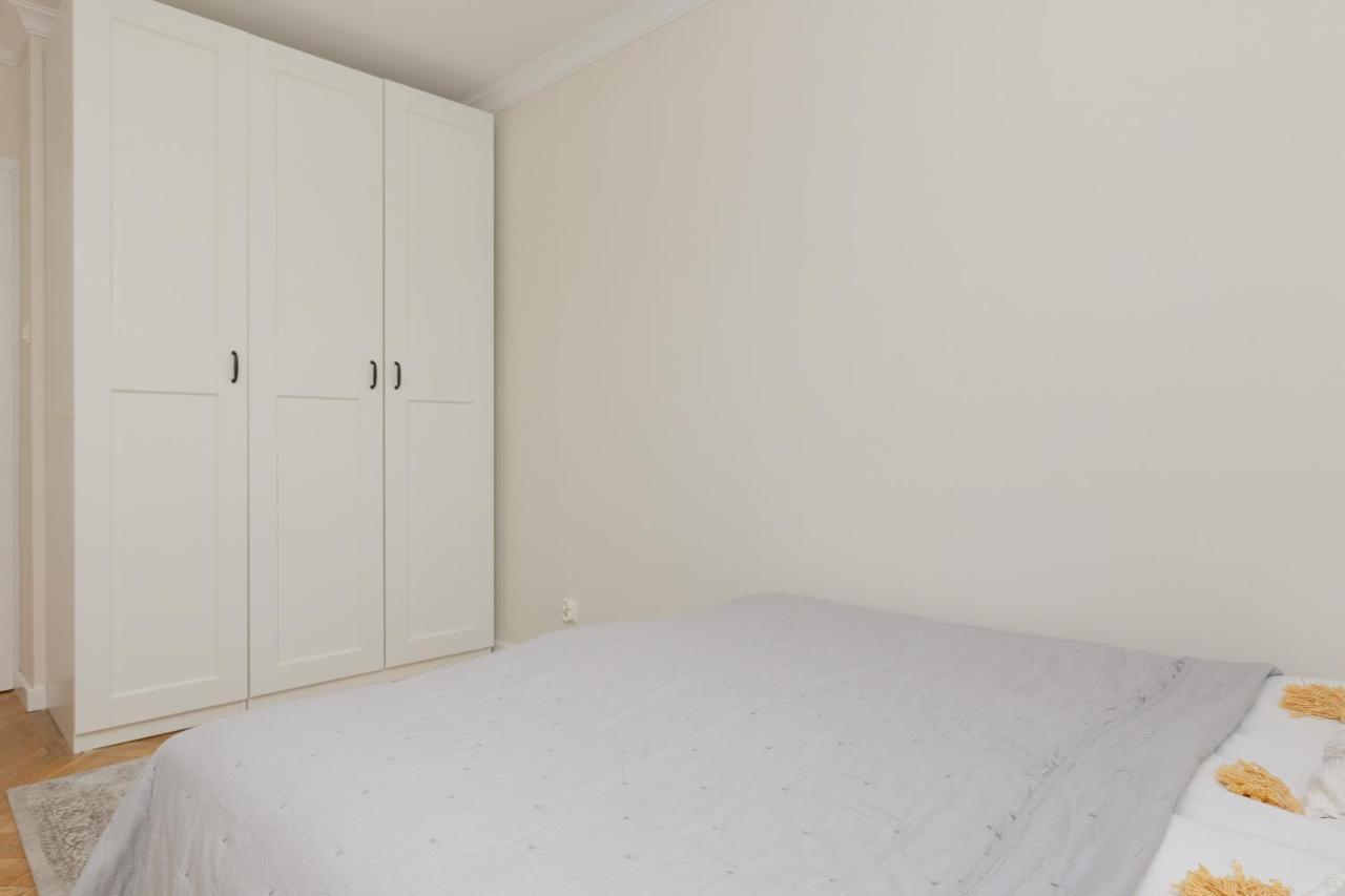 With View Of The Centre Zlota By Renters *