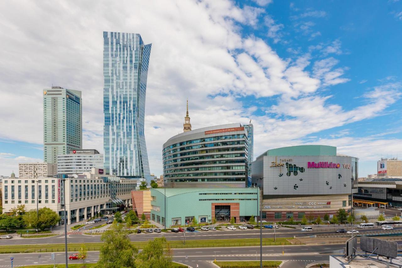 With View Of The Centre Zlota By Renters * Warszawa