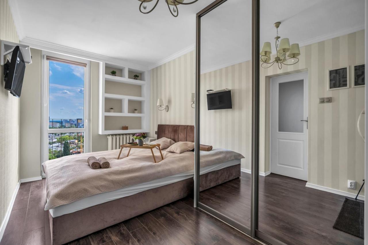 Praga Views - 17th Floor With Balcony - By Rentujemy Warszawa