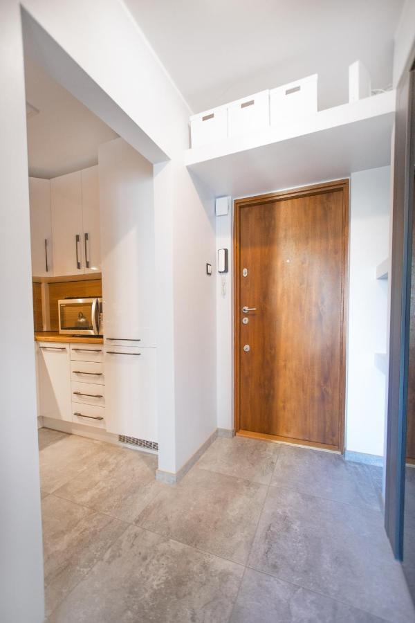 Apartment Charming Next To Lazienki Park And Center