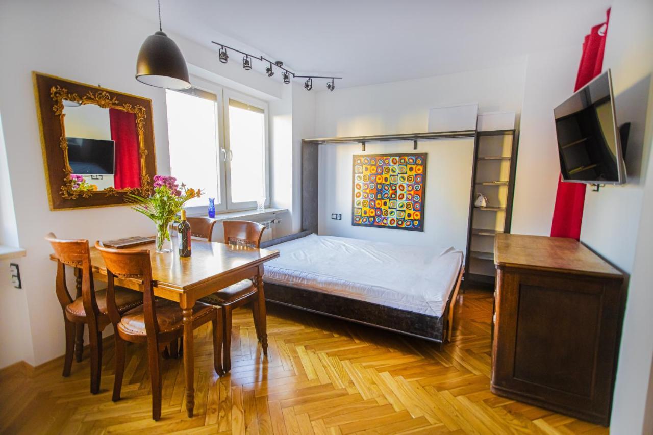 Charming Next To Lazienki Park And Center Warsaw