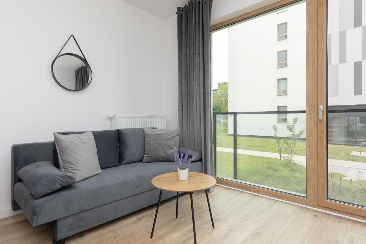Business Center Sluzewiec With Parking By Renters Apartment
