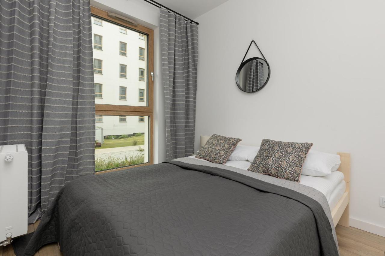 Business Center Sluzewiec With Parking By Renters Apartment