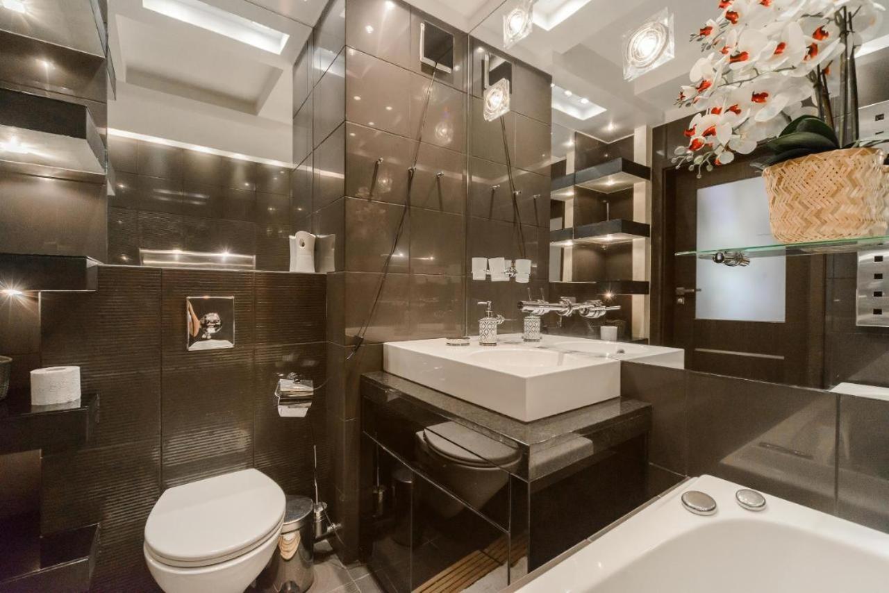 With Gym And Sauna In Warszawa